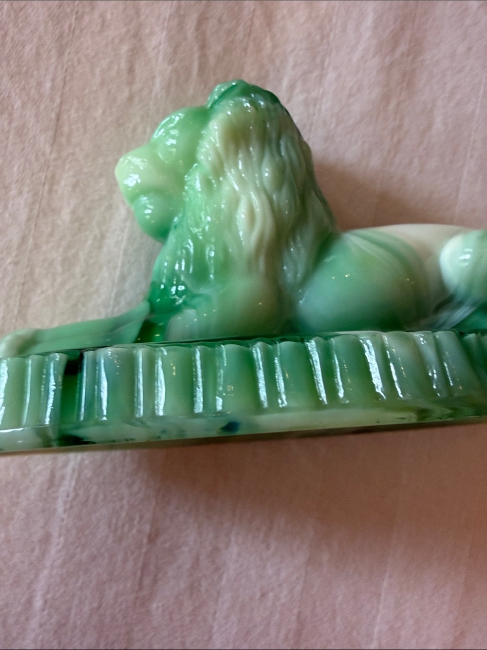Green Uranium Marbled Glass Lion Figurine Paperweight - Decor Home Accent - - Picture 6 of 6